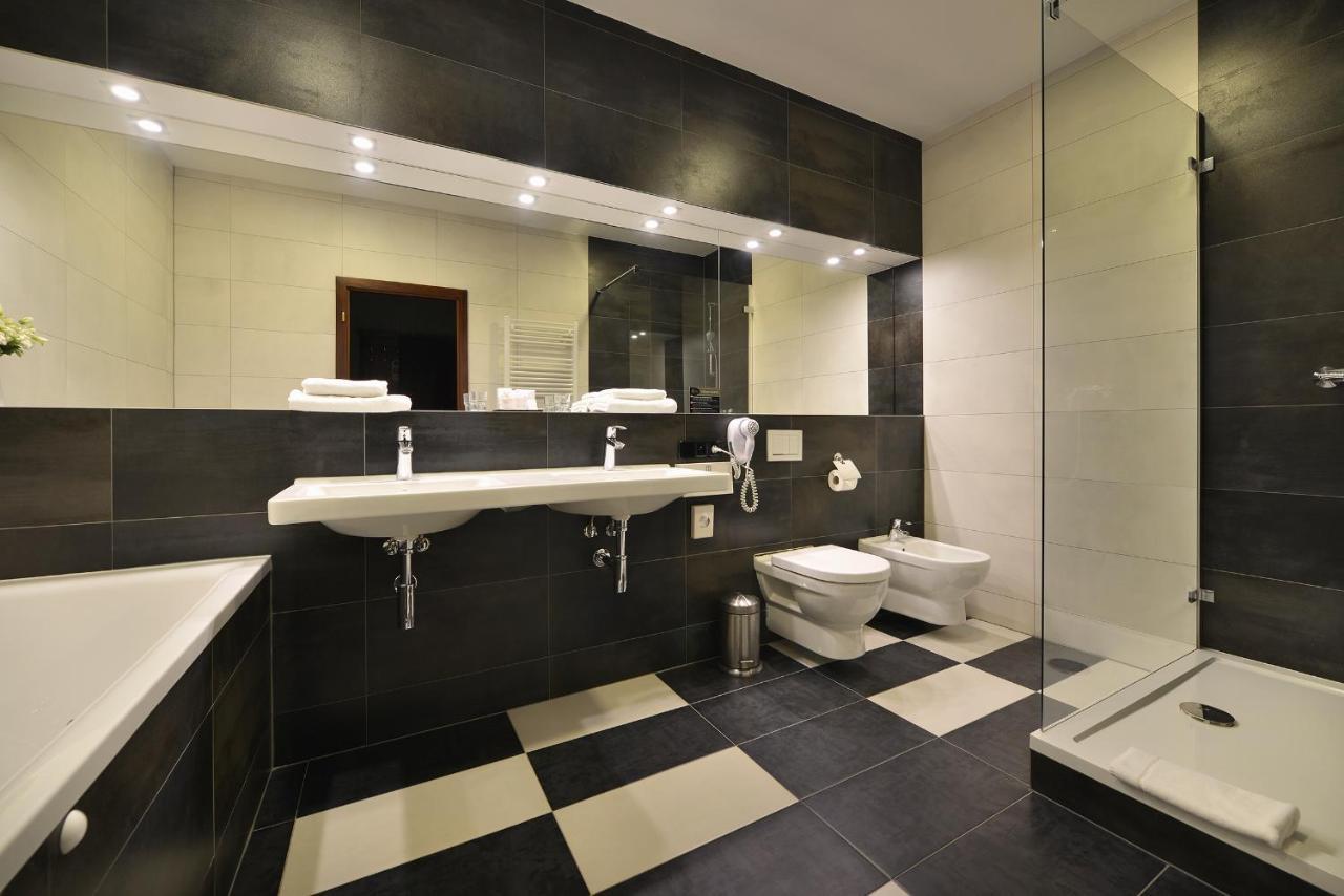 Hotel Morris Premium Collection Česká Lípa Buitenkant foto